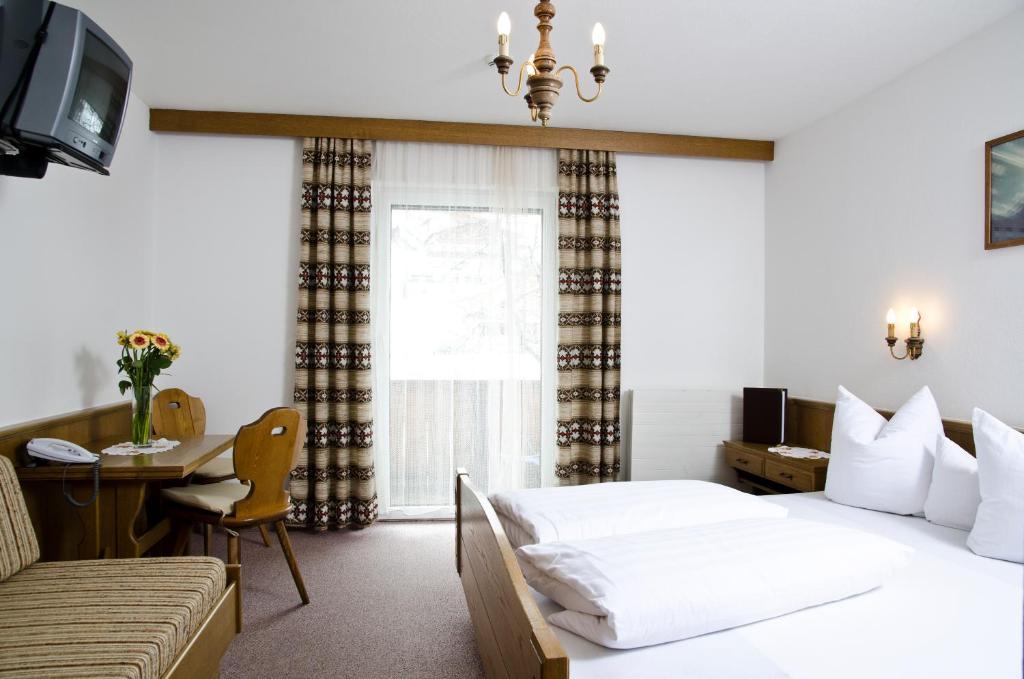 Berghotel Rasis Galtuer Room photo