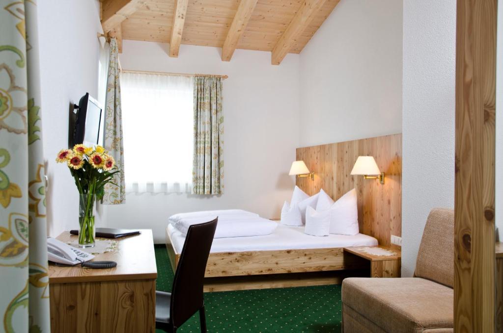 Berghotel Rasis Galtuer Room photo